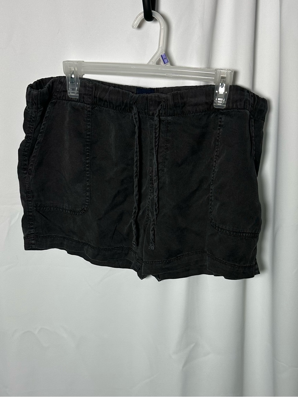 GAP Women’s gray Drawstring Casual Shorts L